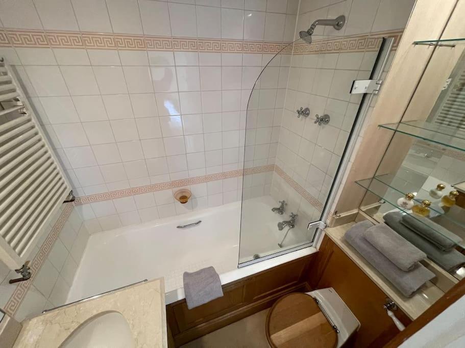 Circus Mews Townhouse:2 Beds:2 En-Suite Baths:Parking:City Centre:Quiet Area Luaran gambar